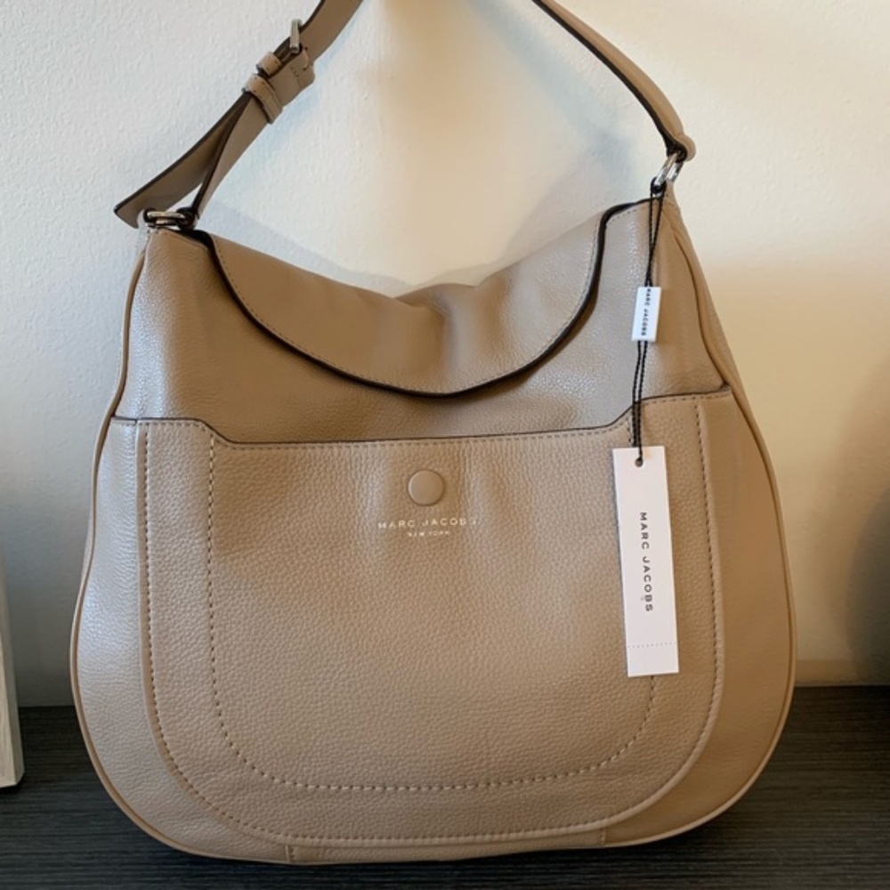 Marc Jacobs NWT Hobo Empire City Bag - sandstone